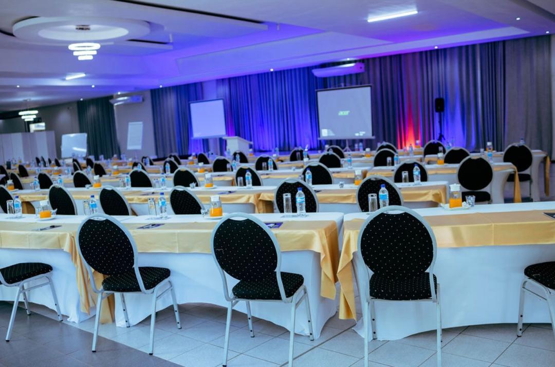 Golden Conifer Conference Centre - Conference Room